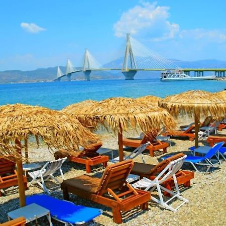 Patras Cozy Nest In The Vibrant City Center Buitenkant foto