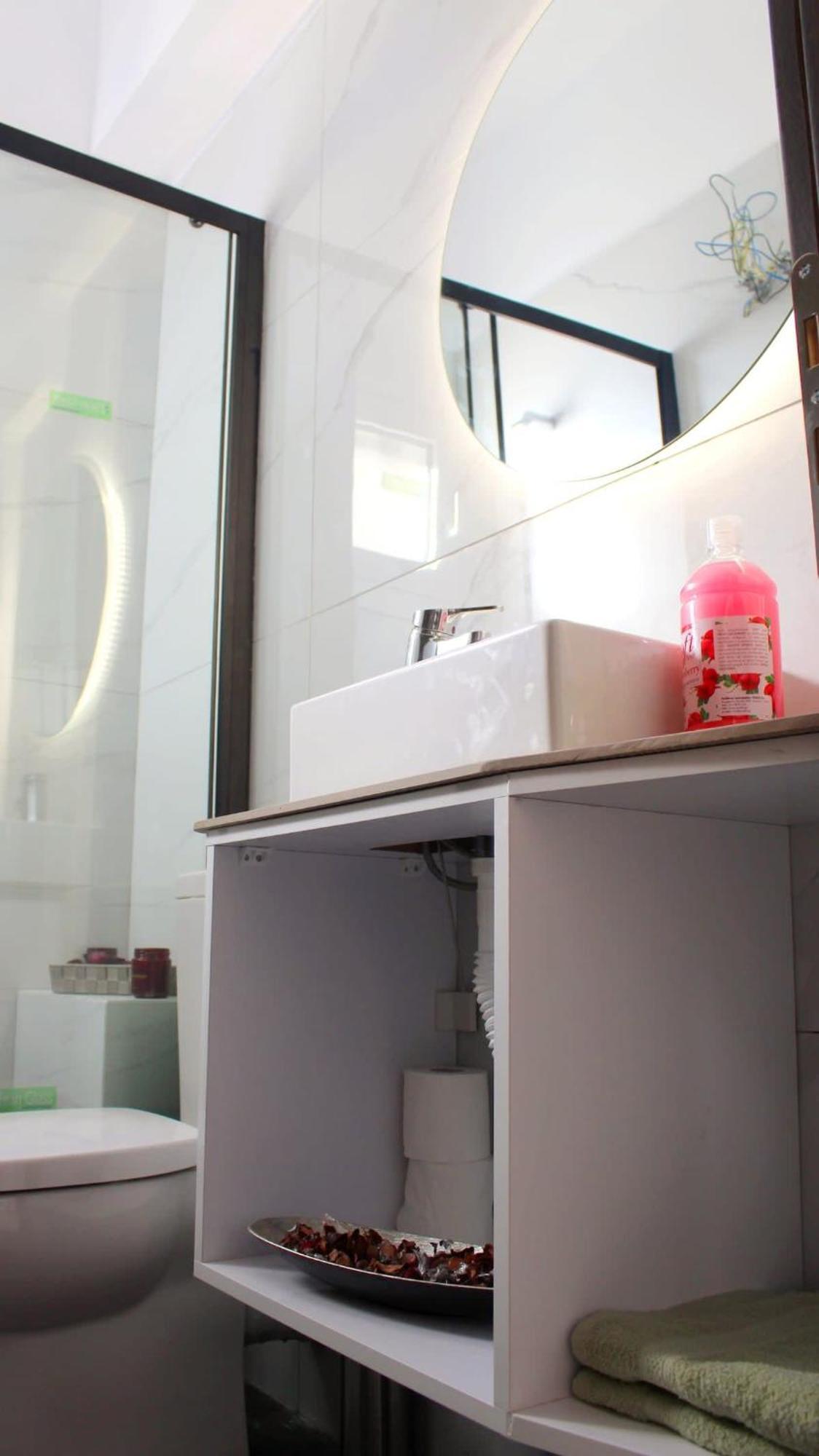 Patras Cozy Nest In The Vibrant City Center Buitenkant foto